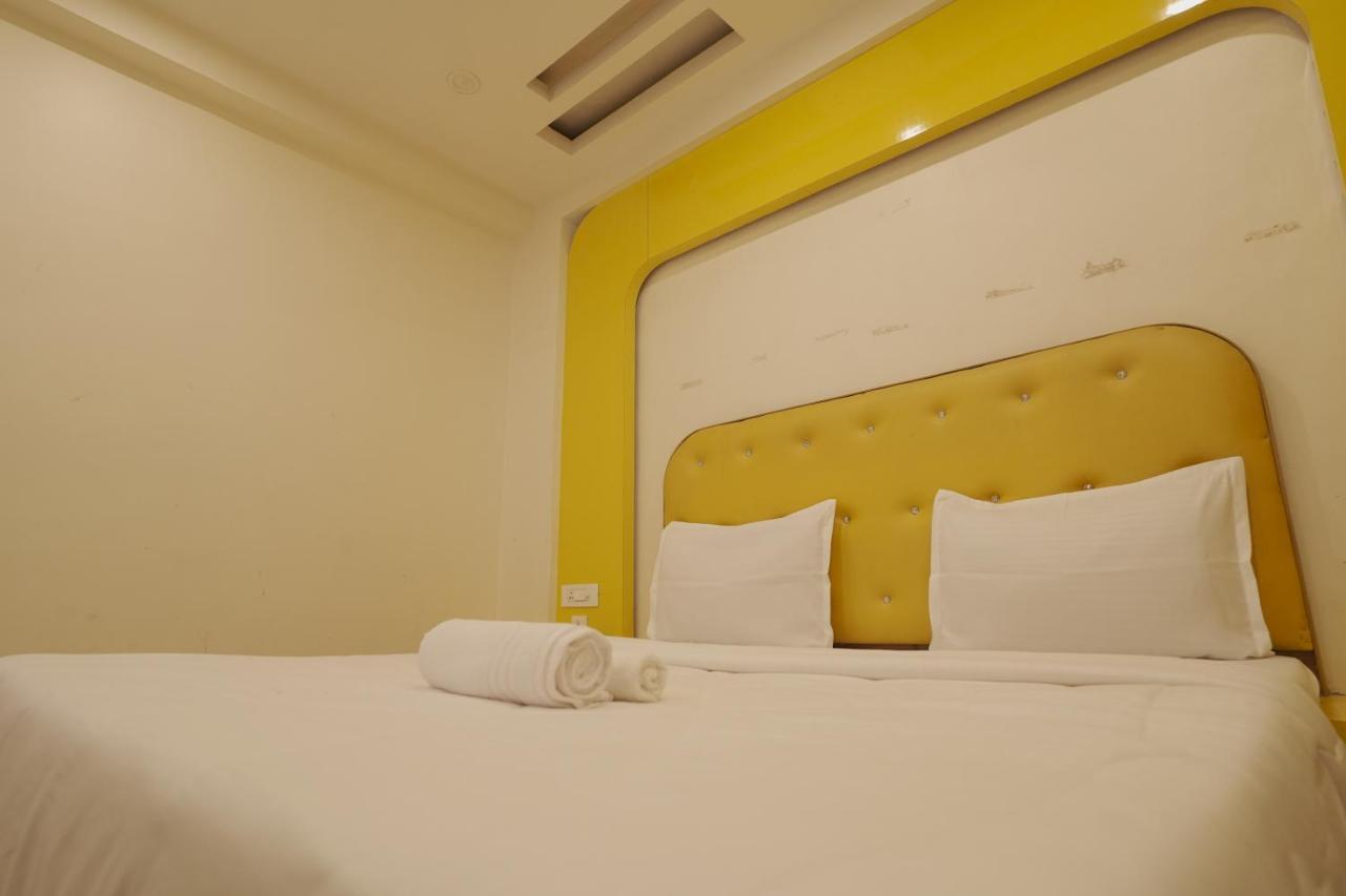 Hotel Leo Continental New Delhi Exterior photo
